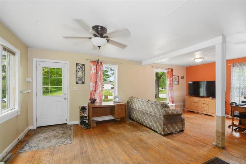300 Evergreen St, Mora, MN 55051
