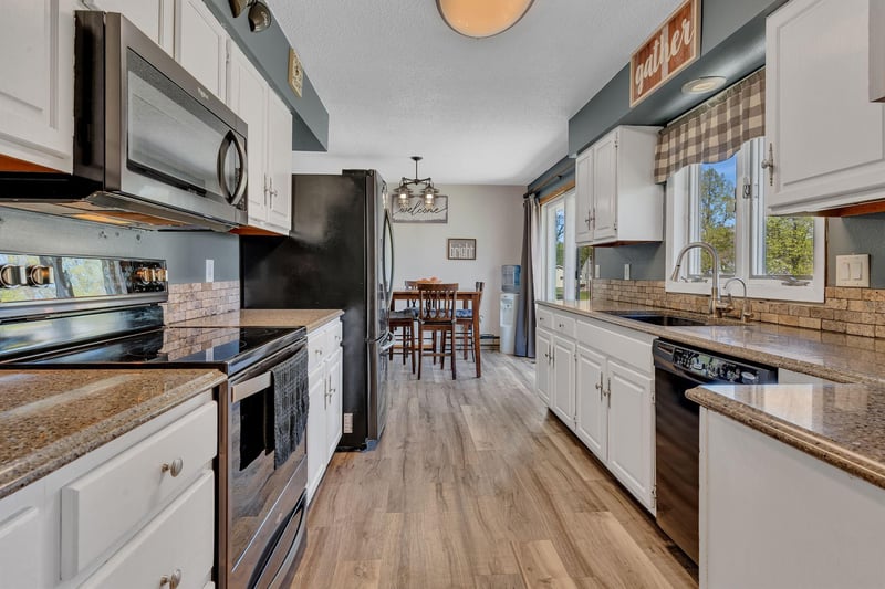 608 E Ash Ave, Olivia, MN 56277
