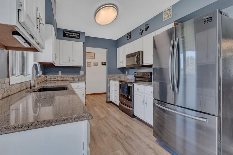 608 E Ash Ave, Olivia, MN 56277