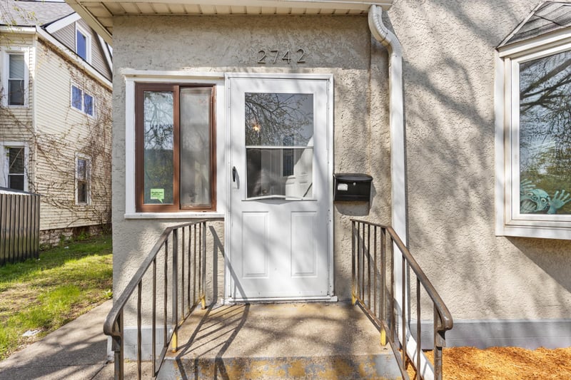 2742 Stevens Ave, Minneapolis, MN 55408