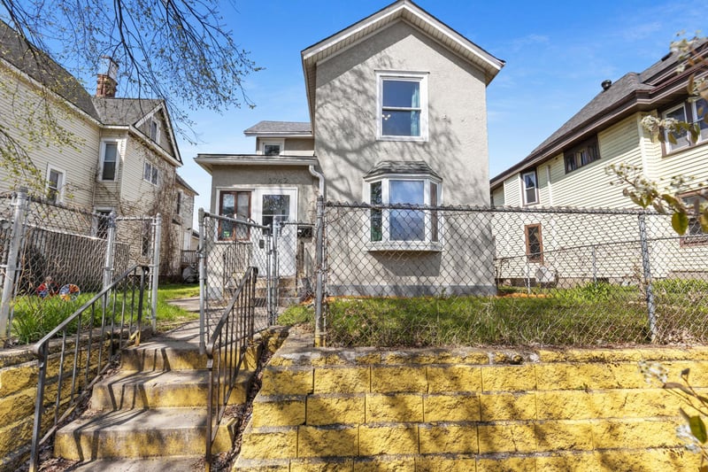 2742 Stevens Ave, Minneapolis, MN 55408