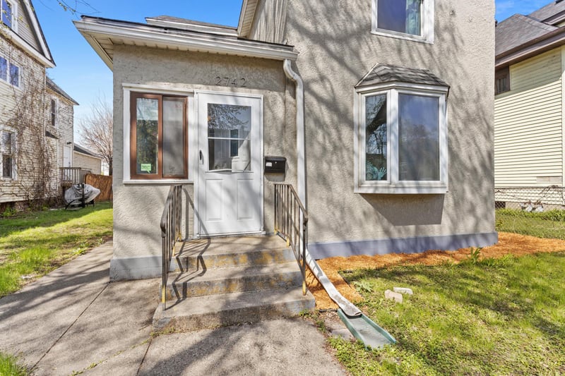 2742 Stevens Ave, Minneapolis, MN 55408