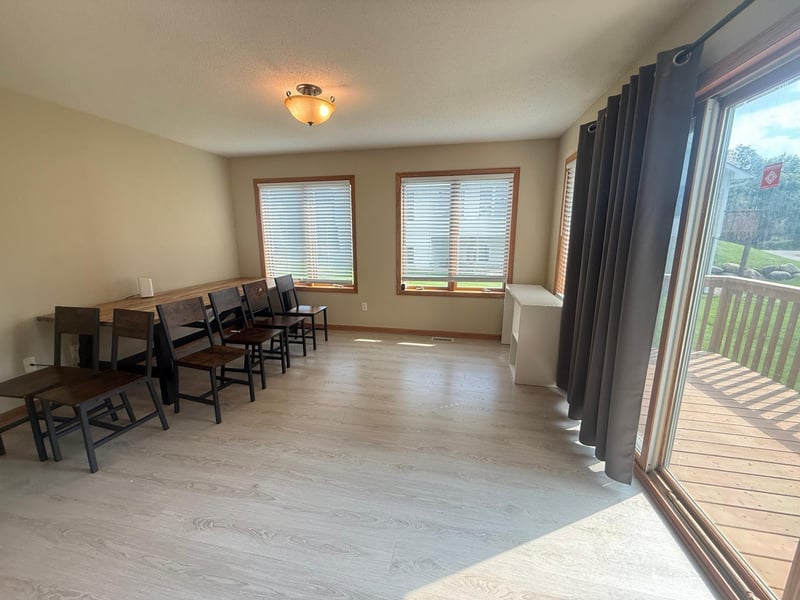 834 Wescott Sq, Eagan, MN 55123