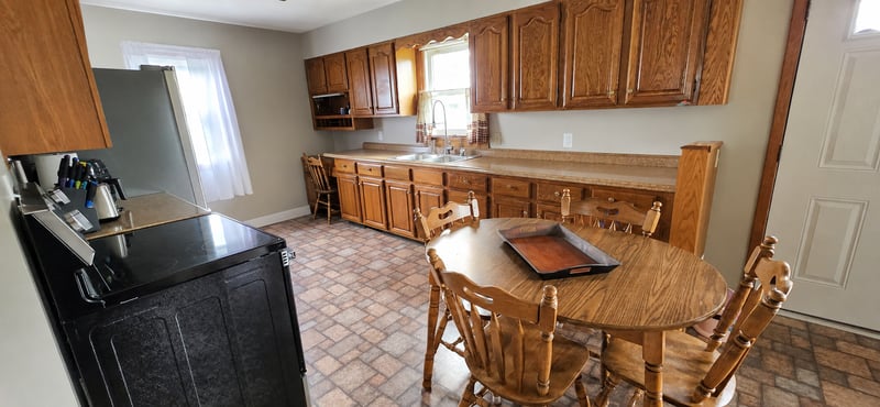 913 E Elm St, Redwood Falls, MN 56283