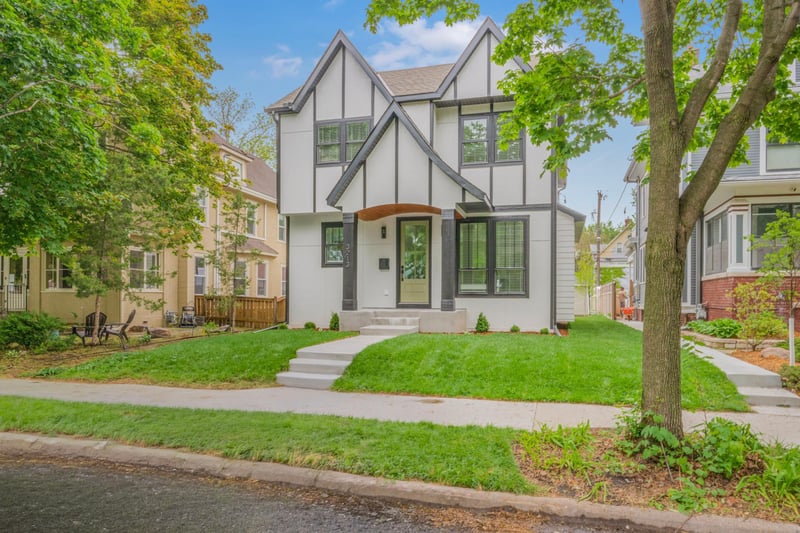 3213 Holmes Ave S, Minneapolis, MN 55408