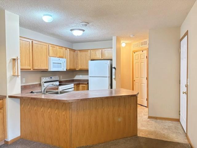 2500 Yellowstone Dr #86, Hastings, MN 55033