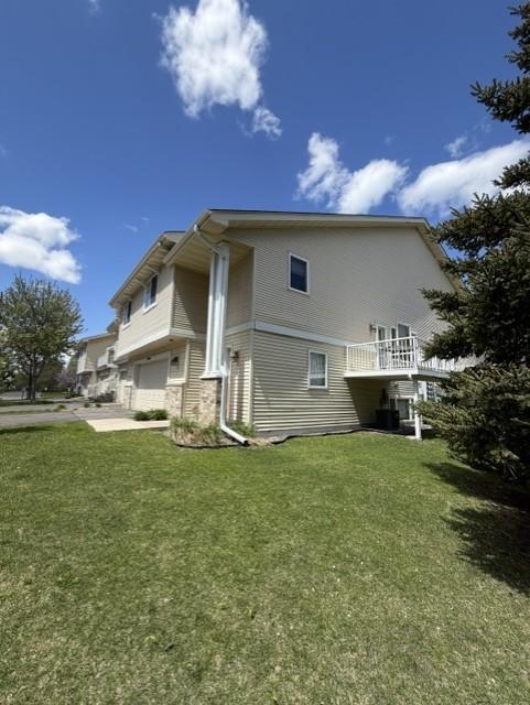 4820 Underwood Ln N #E, Plymouth, MN 55442