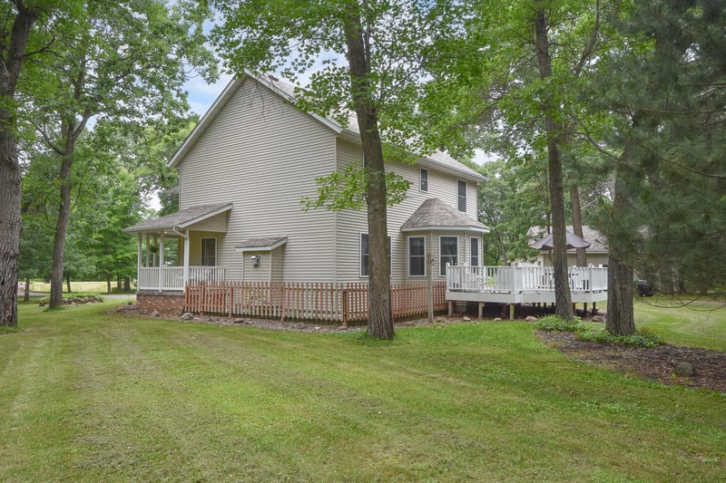 14586 31st St, Clear Lake, MN 55319