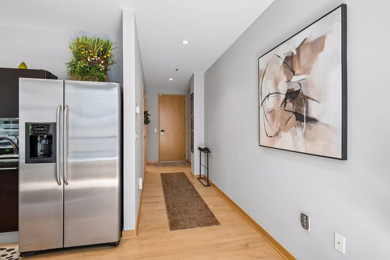 3104 W Lake St #103, Minneapolis, MN 55416