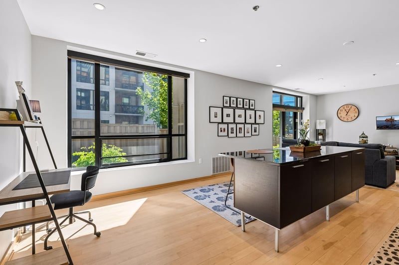 3104 W Lake St #103, Minneapolis, MN 55416