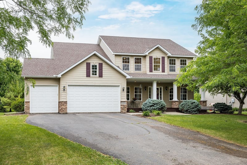 9400 Glacier Rd, Minnetrista, MN 55375