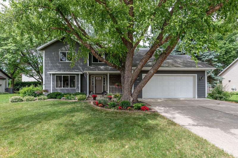 305 Chancery Ln, Mankato, MN 56001
