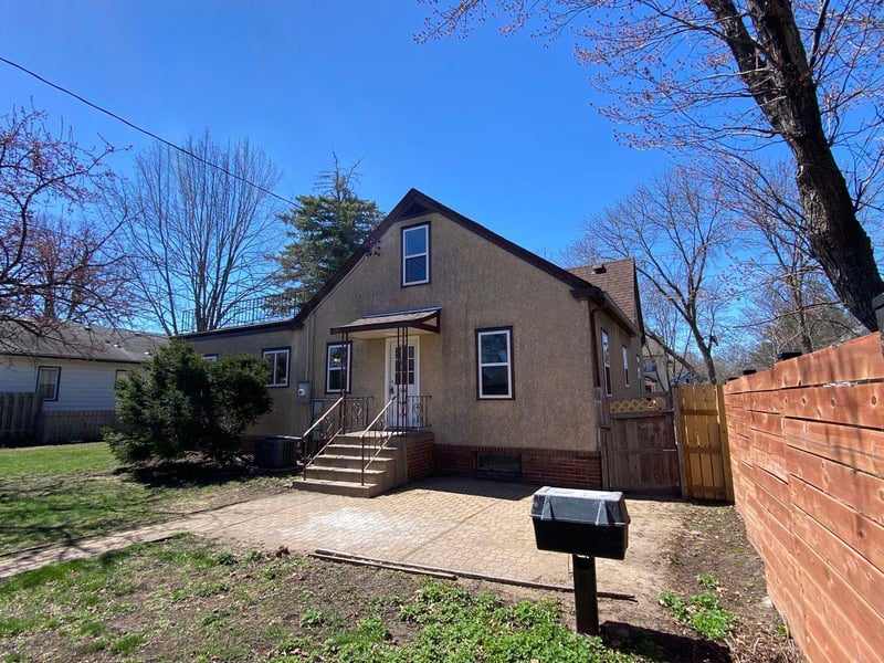 820 14th Ave S, Saint Cloud, MN 56301