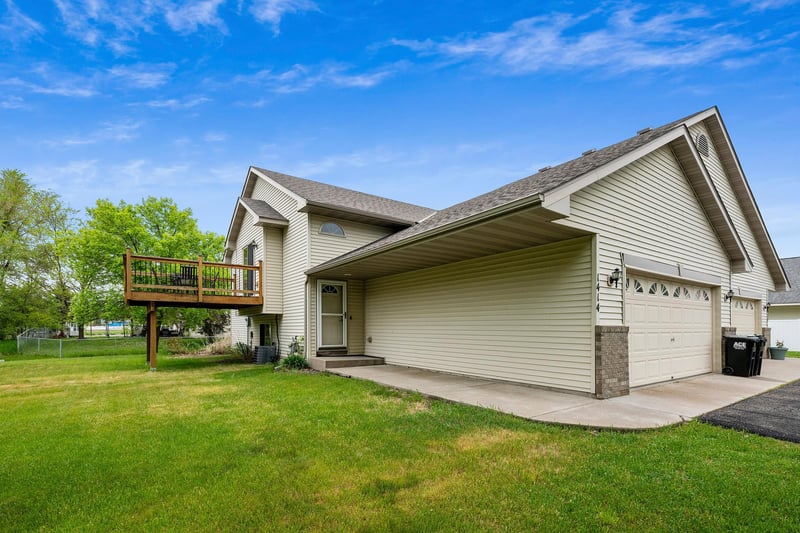 1414 3rd St S, Princeton, MN 55371