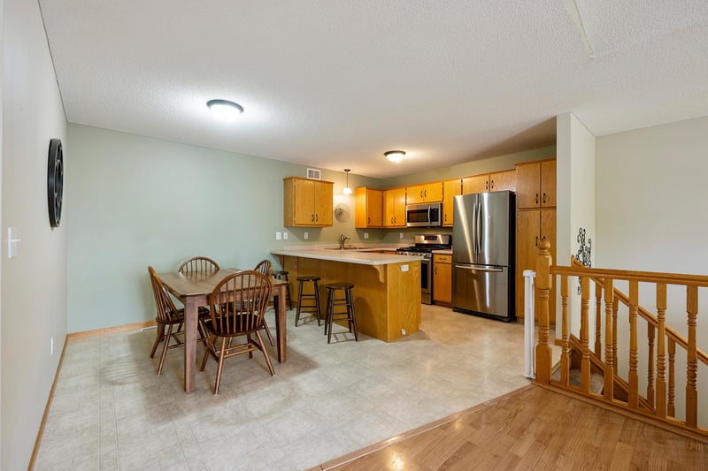 1414 3rd St S, Princeton, MN 55371