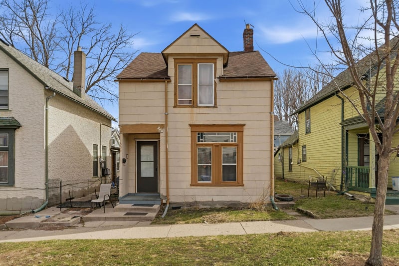 504 Bellows St, Saint Paul, MN 55107