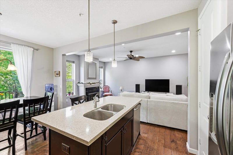 14358 Parkside Ct NW, Prior Lake, MN 55372