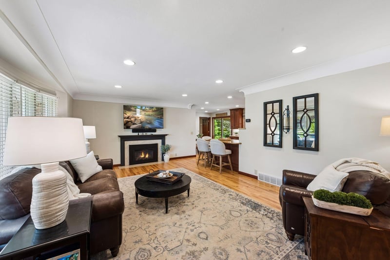7220 Monardo Ln, Edina, MN 55435