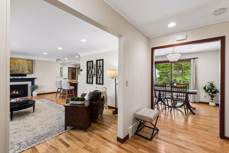 7220 Monardo Ln, Edina, MN 55435