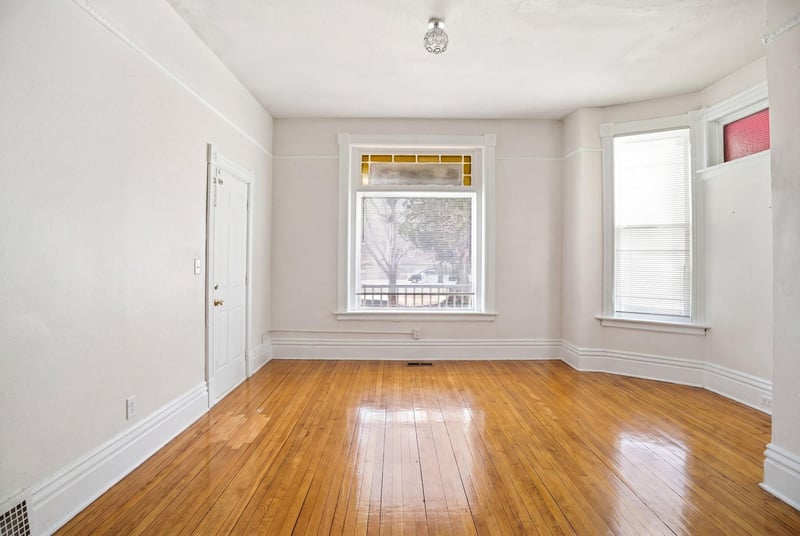 549 Selby Ave, Saint Paul, MN 55102