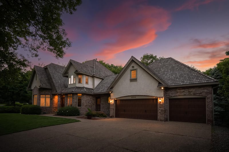 2300 Wildwood Ct, Burnsville, MN 55306