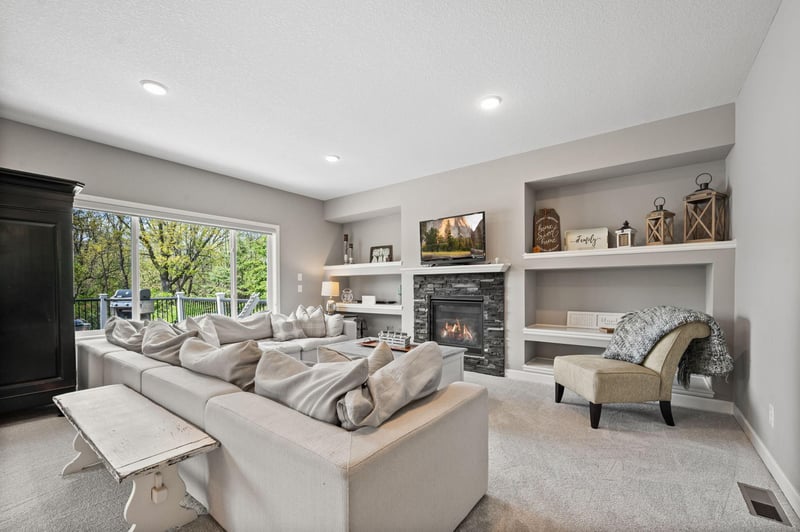 5281 E County Line Rd, White Bear Lake, MN 55110