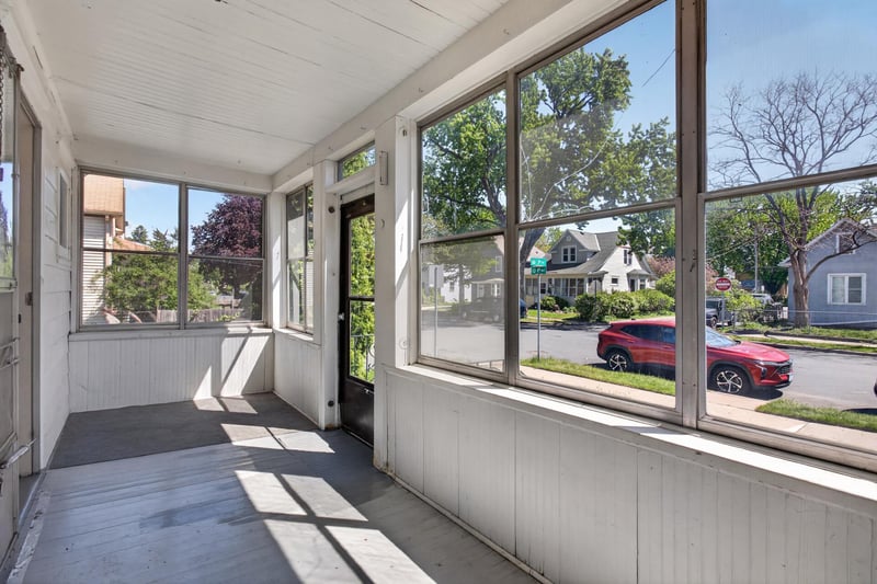 300 4th Ave S, South Saint Paul, MN 55075