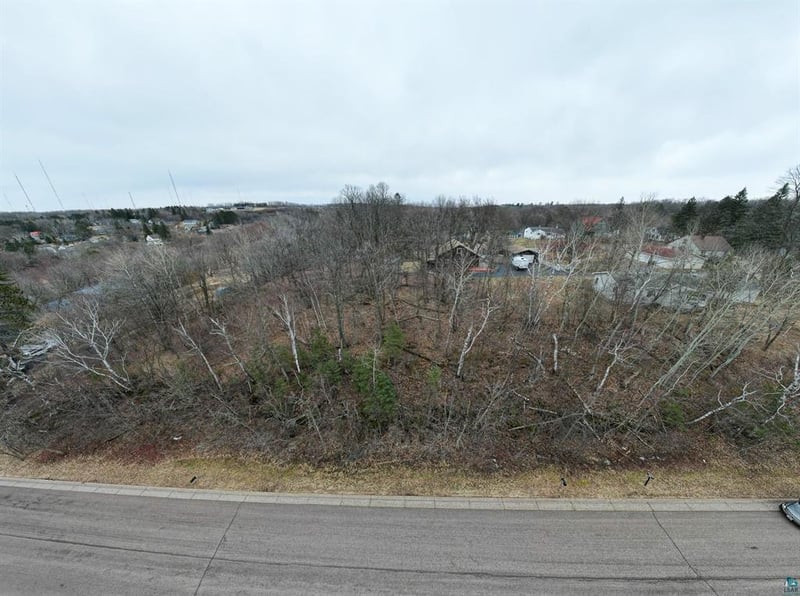 XXX W Palm St, Duluth, MN 55811