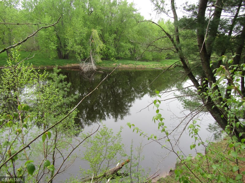 15442 Lofty Pines Rd, Pine City, MN 55063