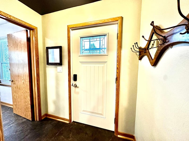 122 Sinclair Lewis Ave, Sauk Centre, MN 56378