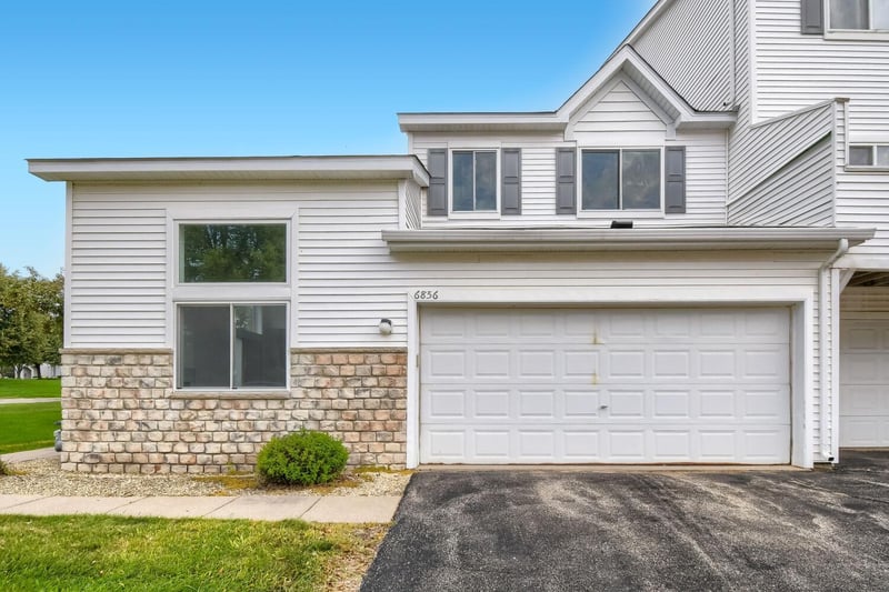 6856 Meadow Grass Ln S, Cottage Grove, MN 55016