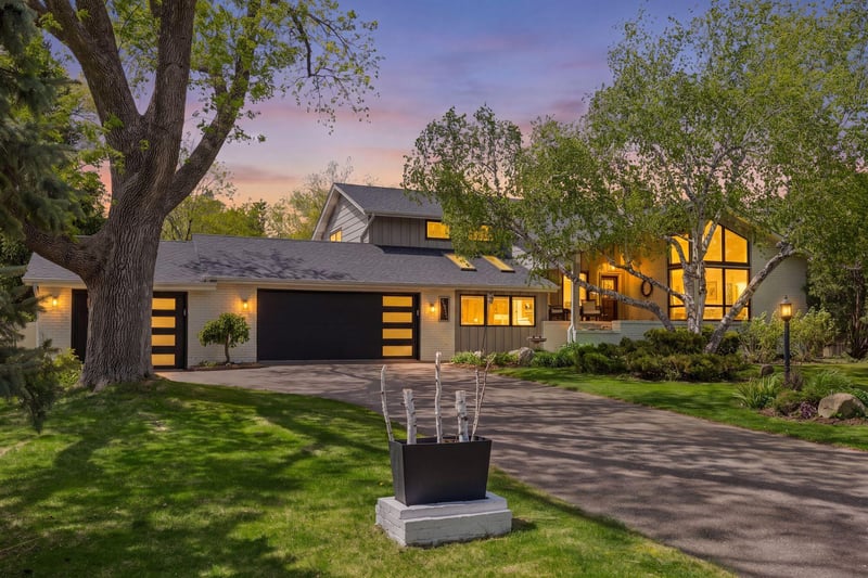 5512 Goya Ln, Edina, MN 55436