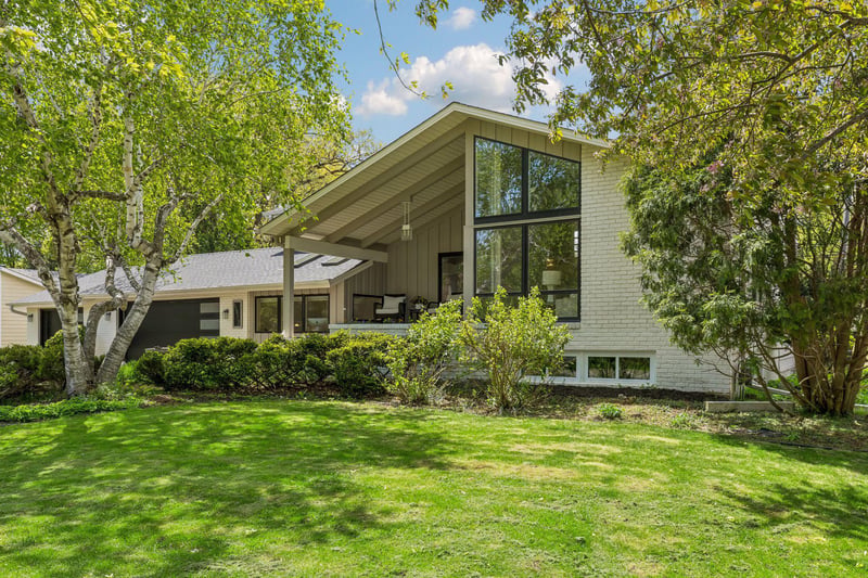 5512 Goya Ln, Edina, MN 55436
