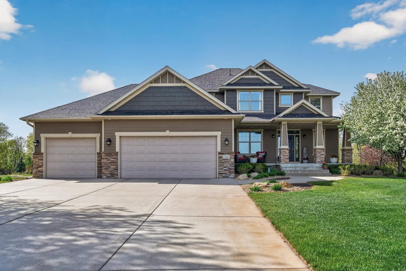 12686 NE 96th St NE, Elk River, MN 55330