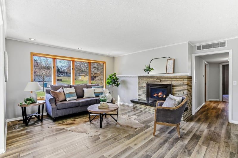 501 Drillane Rd, Hopkins, MN 55305