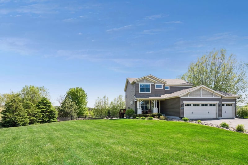 1113 Prairie View Ln, Waconia, MN 55387