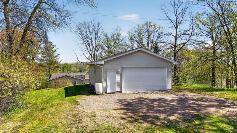 16456 110th St NW, South Haven, MN 55382