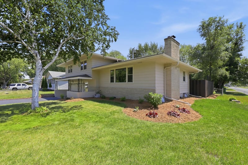 2919 64th Ave N, Brooklyn Center, MN 55430