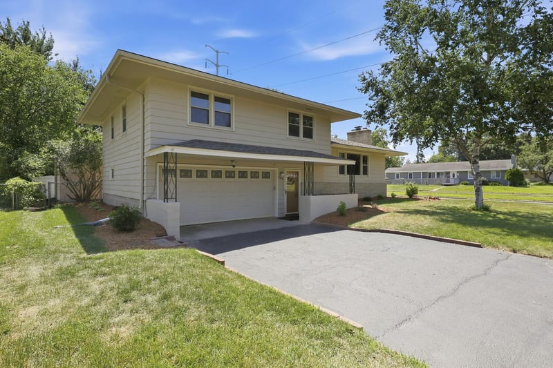 2919 64th Ave N, Brooklyn Center, MN 55430