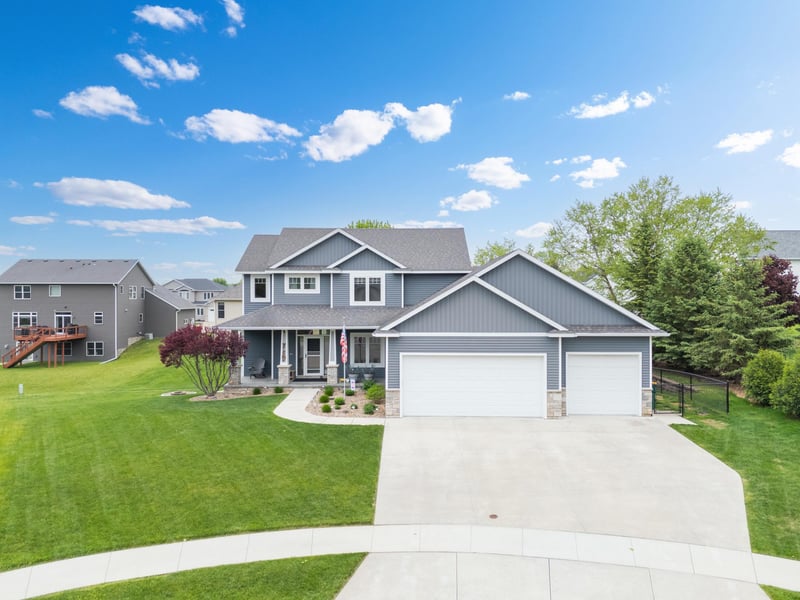 1002 9th Ave NW, Byron, MN 55920
