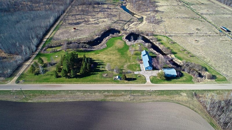 2866 12th St NW, Baudette, MN 56623