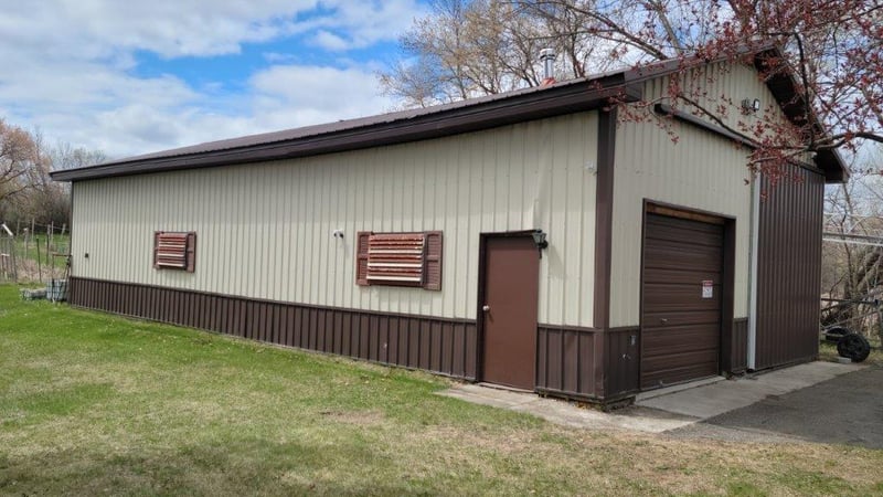209 3rd Ave S, Dent, MN 56528