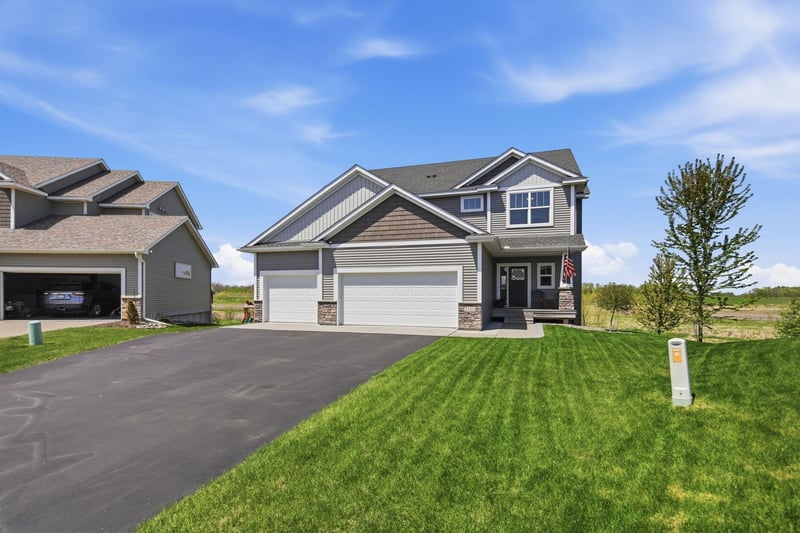 7110 208th Pl N, Forest Lake, MN 55025