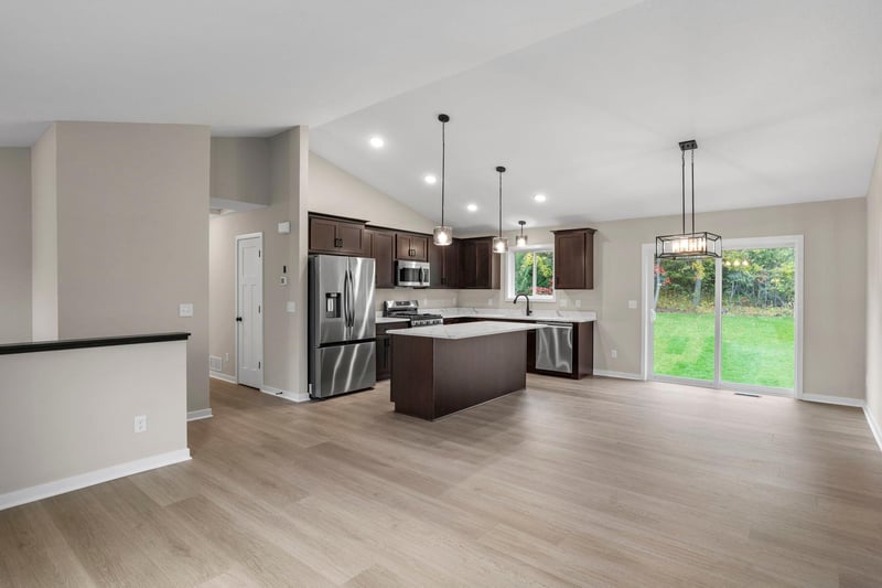 1005 Misty Meadow Blvd, Buffalo, MN 55313