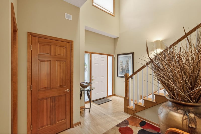 11820 Bren Rd, Minnetonka, MN 55343
