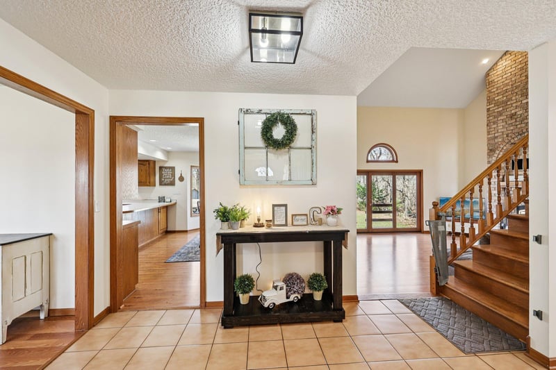 26150 Galen Dr, Wyoming, MN 55092