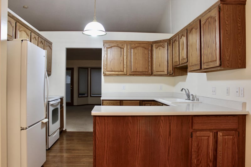 282 4th Ave SW, Blooming Prairie, MN 55917