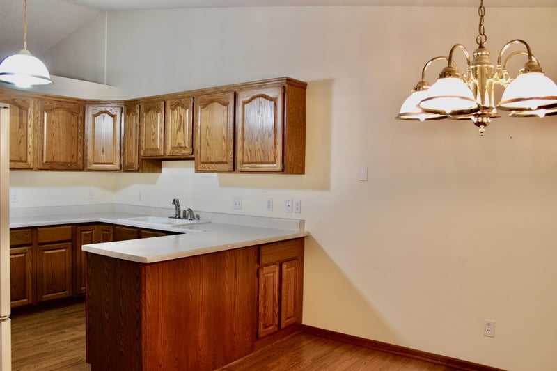 282 4th Ave SW, Blooming Prairie, MN 55917