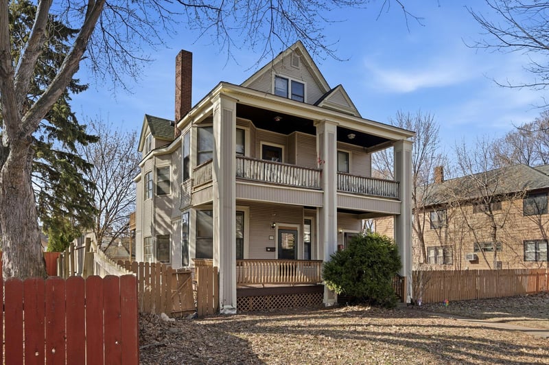 694 Marshall Ave, Saint Paul, MN 55104