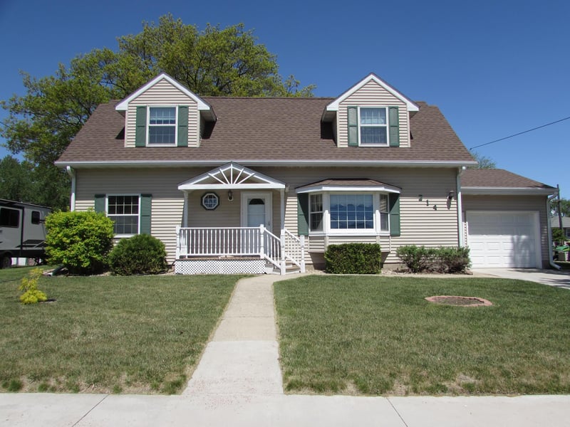 214 W Anna St, Fairmont, MN 56031